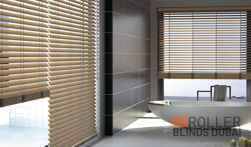 Bathroom Venetian Blinds With Wood 