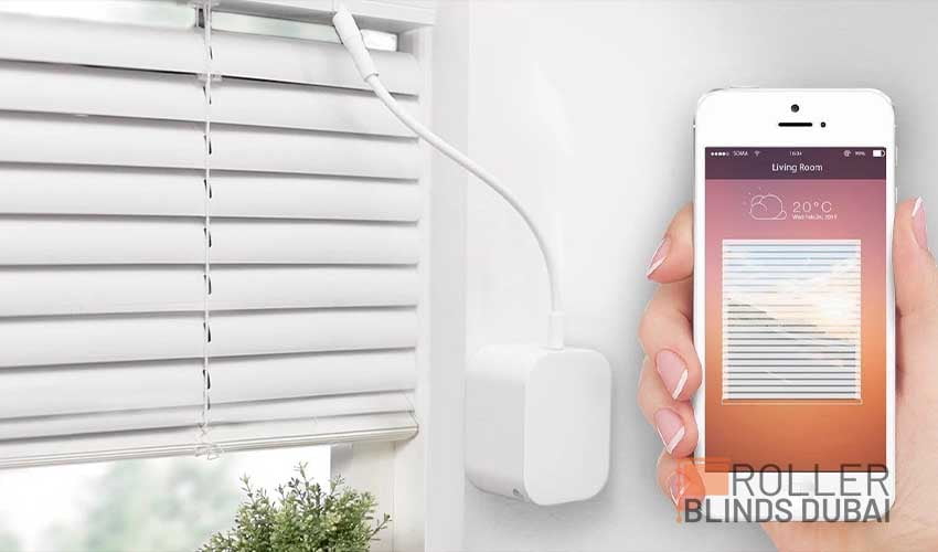 Blinds with Smartphone Usability