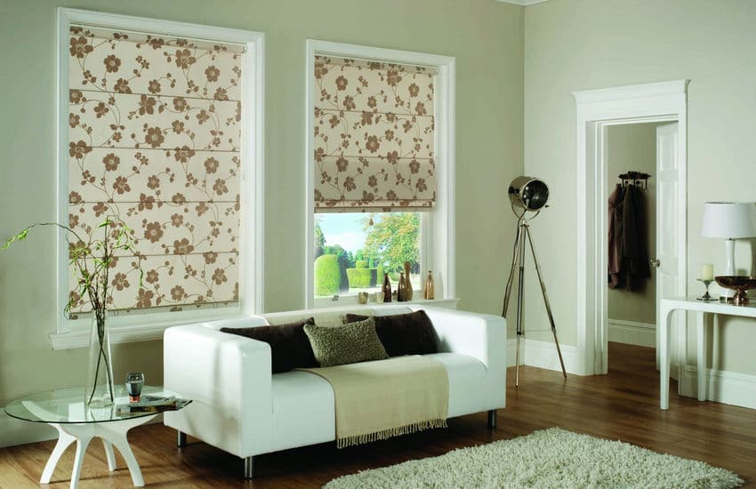 Using Roman Blinds to Craft a Cozy Ambiance 